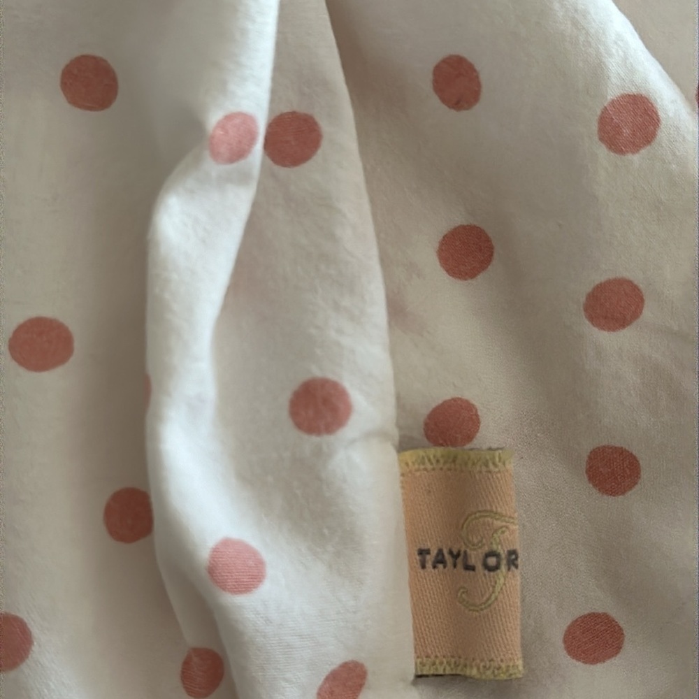 TAYLOR LINENS PINK & WHITE POLKA DOT RUFFLED COLLAR & TRIM NIGHT SHIRT SZ SMALL - Picture 7 of 9